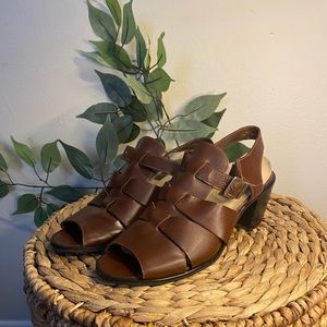✨VINTAGE✨ Brown Leather Strappy Platform Sandal